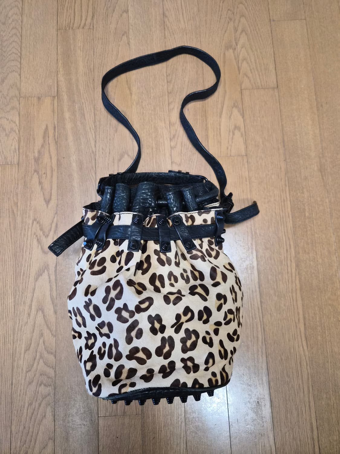 (정품) 알렉산더왕 디에고 호피 송치퍼 크로스백 (명품 여자 가방 숄더백 상품이미지1