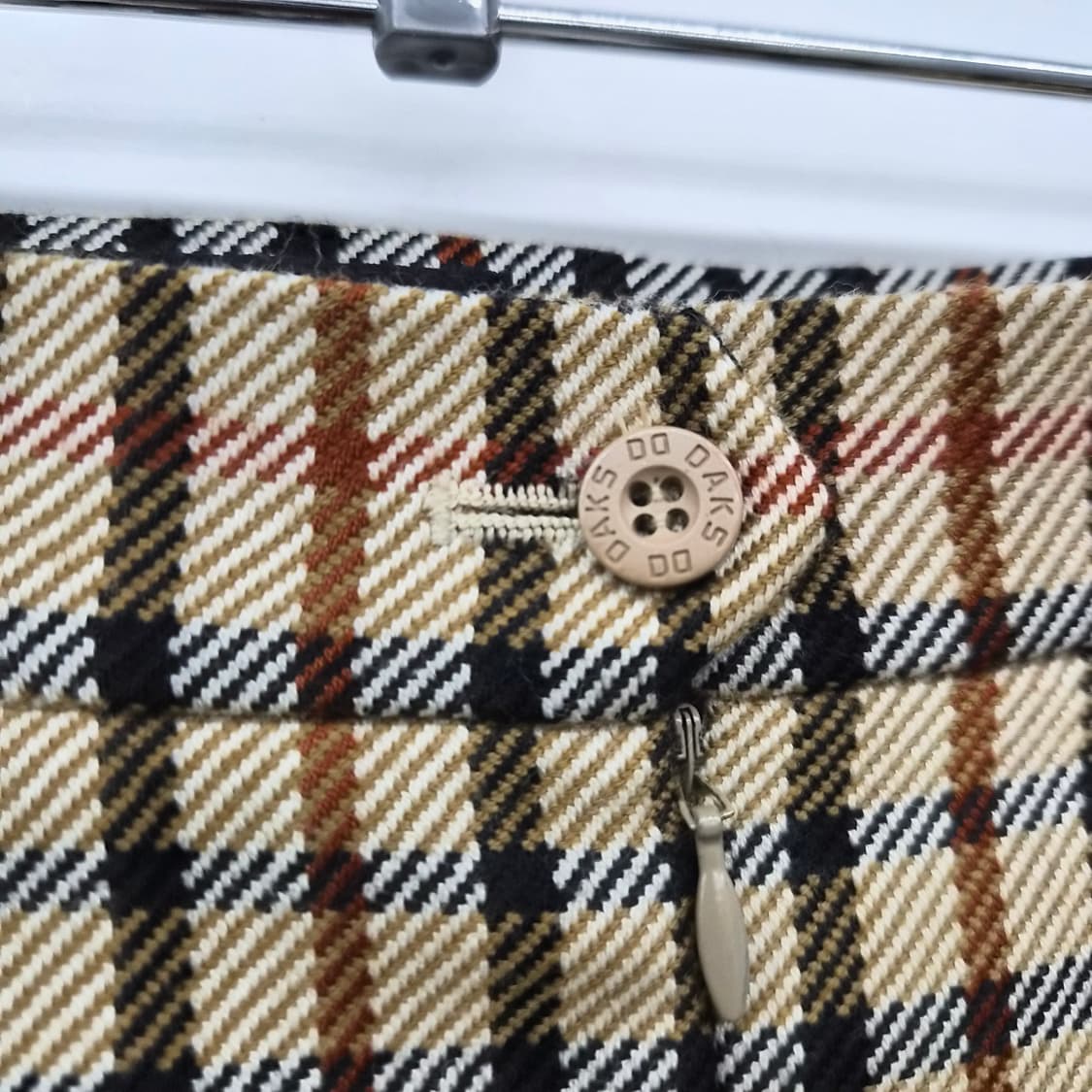 닥스 체크 패턴  스커트 32in 상품이미지5