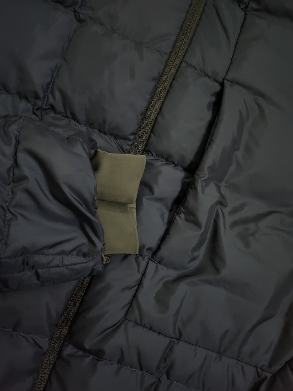 띠어리 남성 패딩 상품이미지5