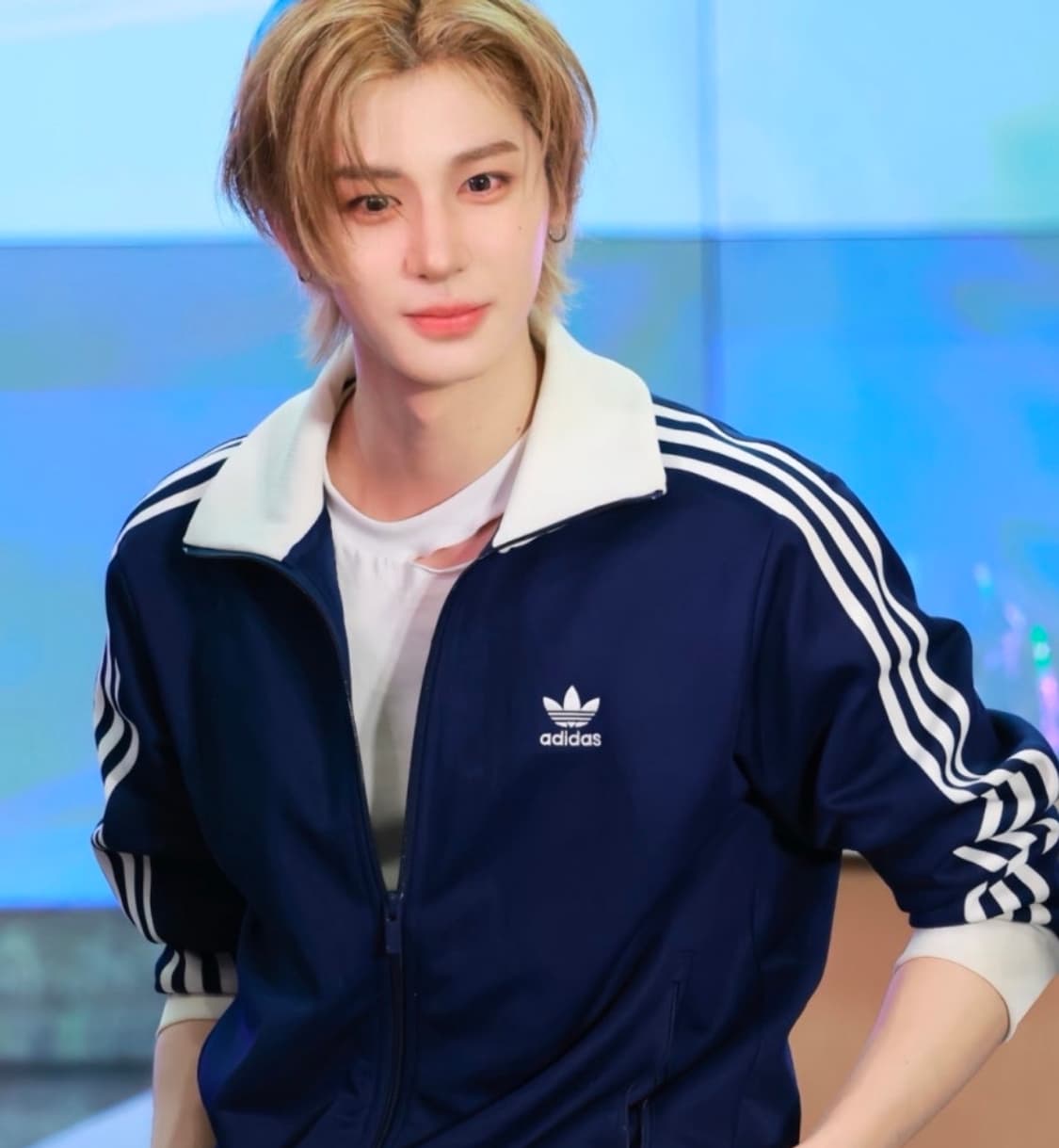 이한,성훈,아현착용) 아디다스 트랙져지(L) 상품이미지1