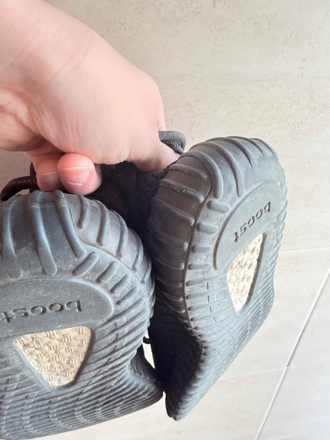 이지부스트 350 트리플블랙 상품이미지2