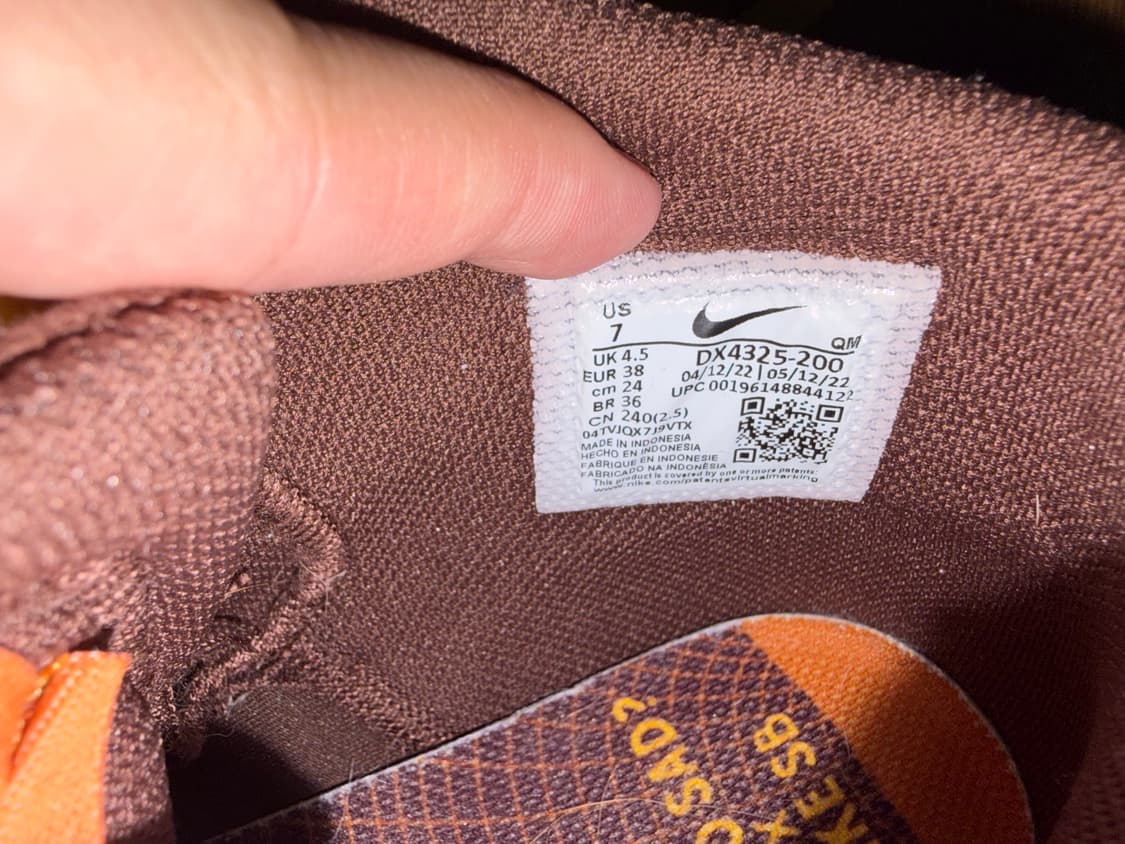 나이키 와이 쏘 새드? 240 상품이미지9