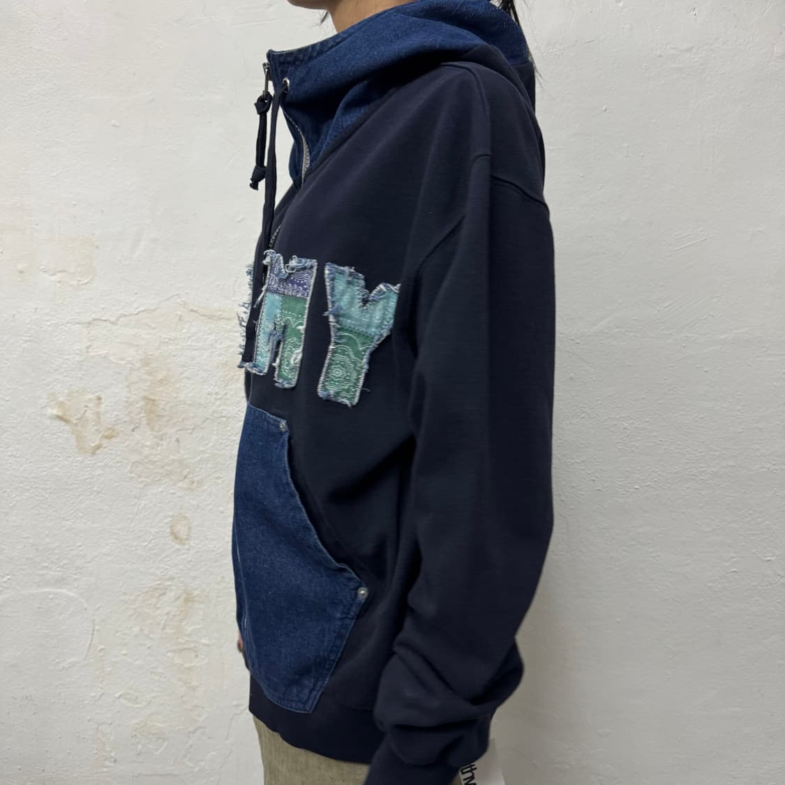 아비렉스(AVIREX) 다크네이비컬러 페이즐리 ARMY 스웨트 후드 집업 상품이미지2