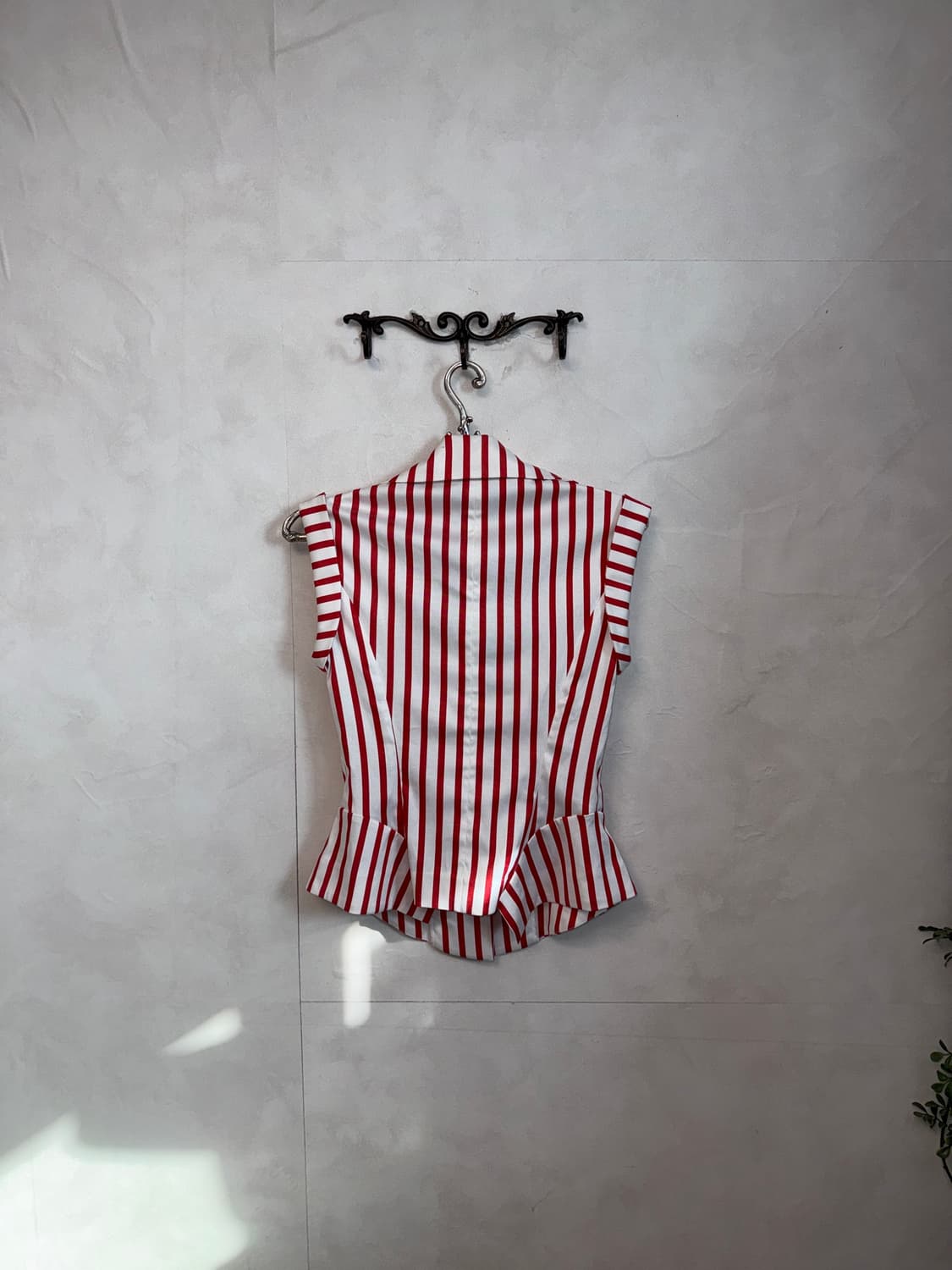 Jessi Newyork red stripe button vest 상품이미지4