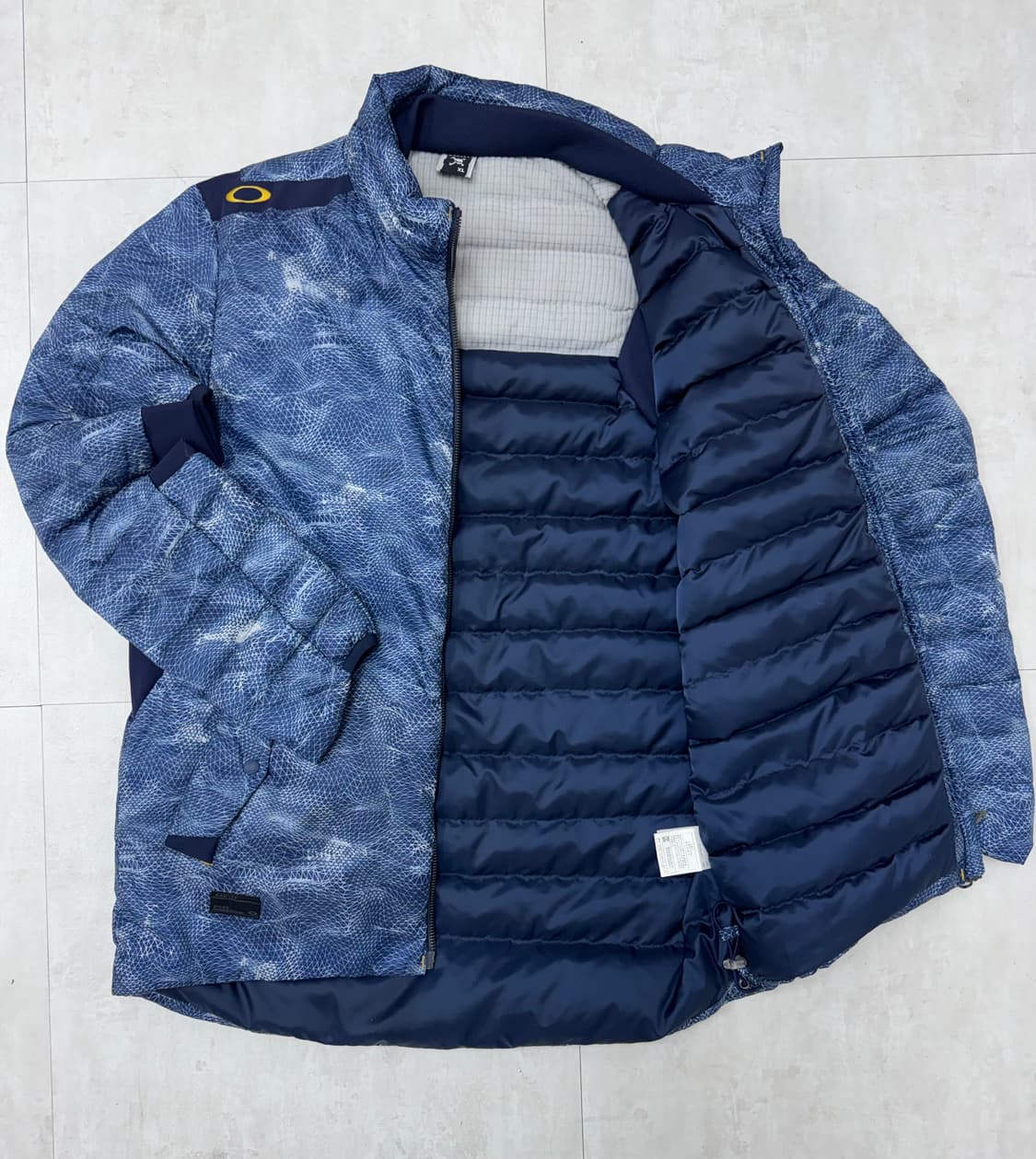 •OAKLEY 스컬 로고 경량 패딩 자켓 상품이미지4