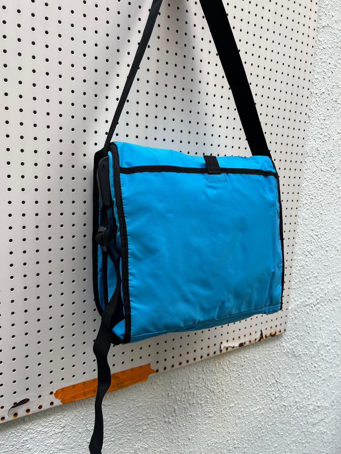 BITCH SKATEBOARDS CROSS BAG 비치스케이트보드크로스백 상품이미지7