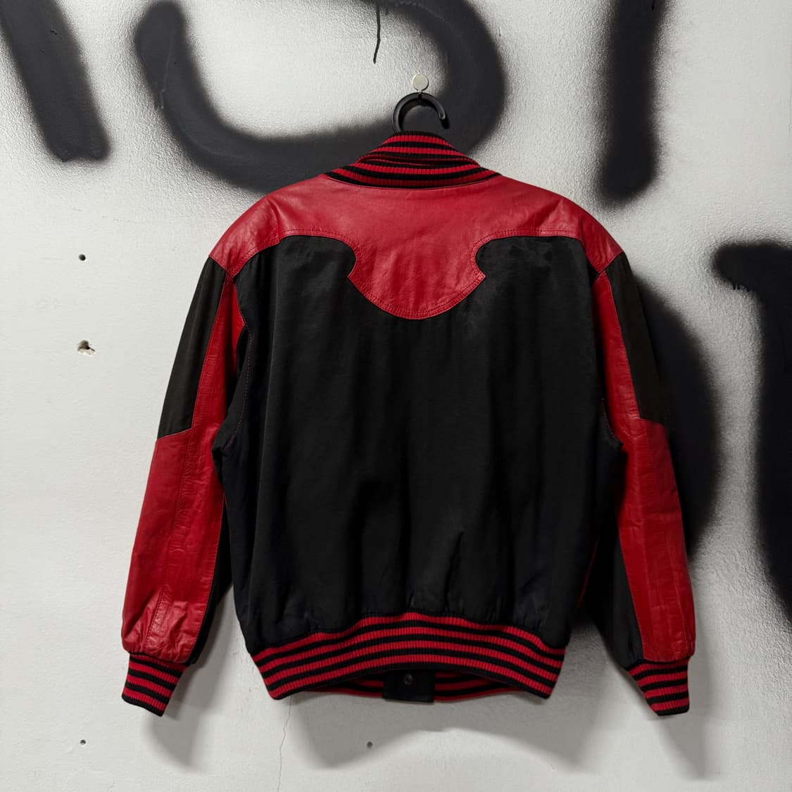 VTG 빈티지 소가죽 엠보싱 배색 올드스쿨 바시티 봄버 자켓 상품이미지2