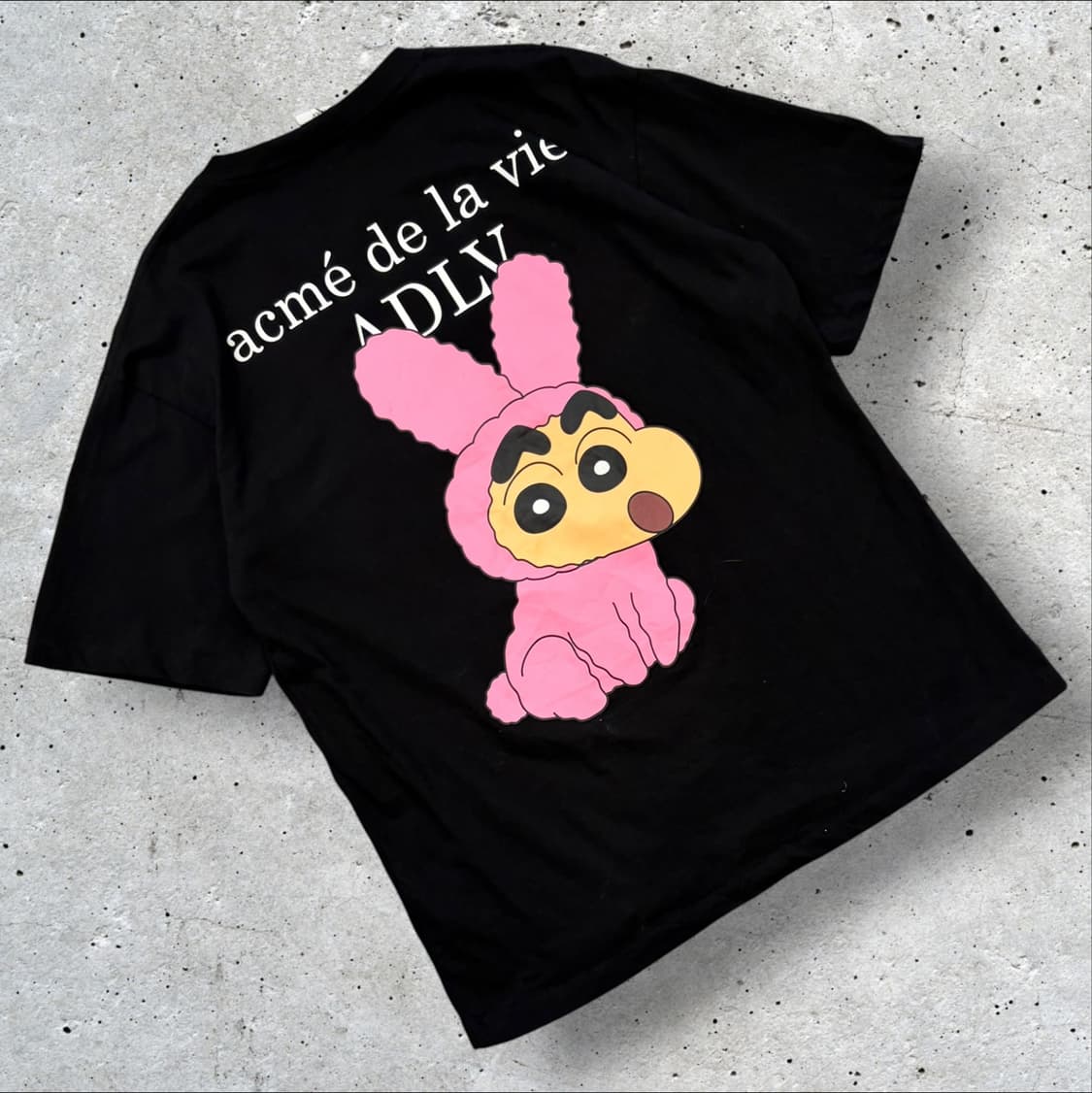 [1] 아크메드라비 x 짱구 토끼 티셔츠 블랙 D514 상품이미지1