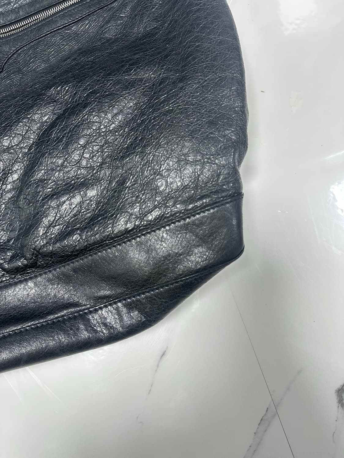 [A+ 정품] 발렌시아가 커리어 모터백  상품이미지3