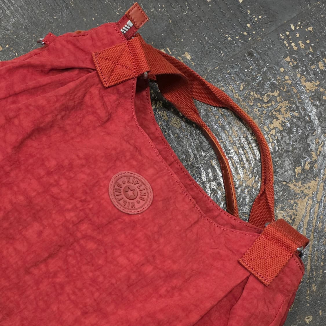 키플링 레드 숄더백  상품이미지3