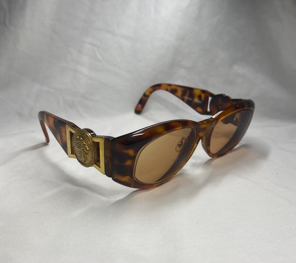 90s 빈티지 베르사체 선글라스 레오파드 호피 비기 착용 모델 상품이미지1