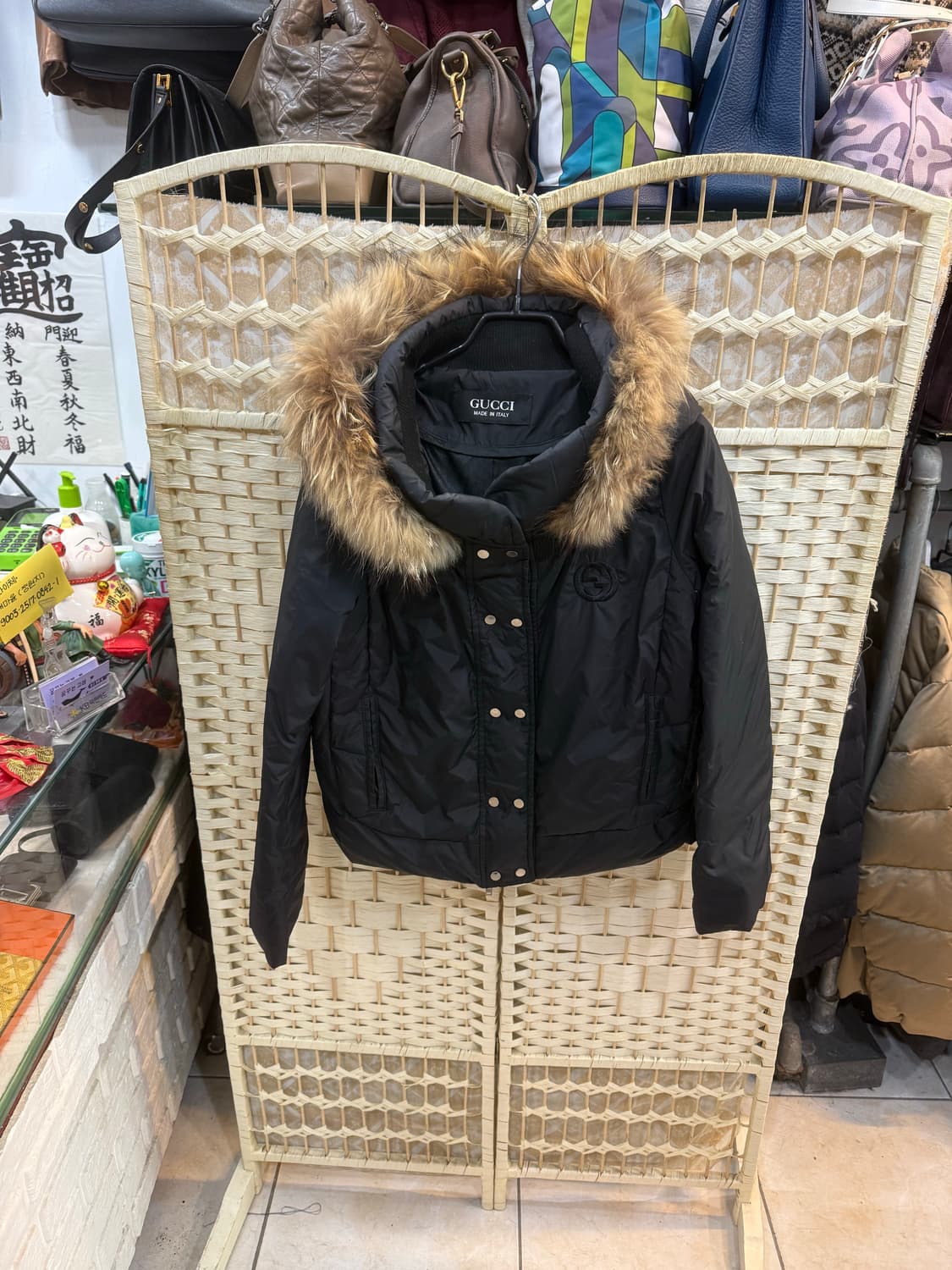 55-66 정품 구찌 빈티지 인터로킹 숏 패딩 팝니다 상품이미지1