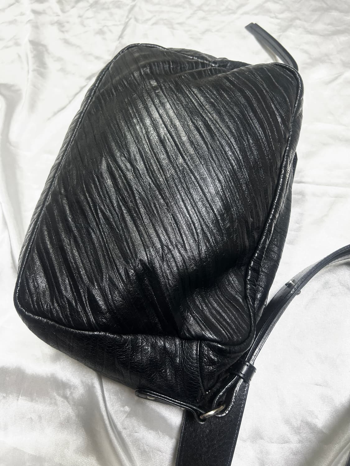 youth 유스 크리즈드 레더 백 상품이미지1