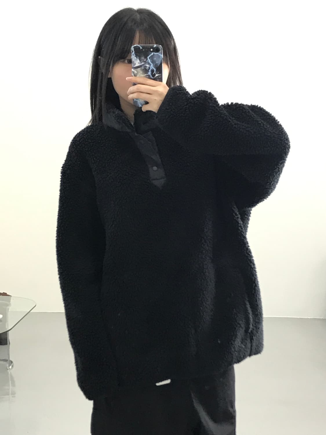 유니클로 화이트 마운티니어링 플리스 맨투맨 상품이미지1