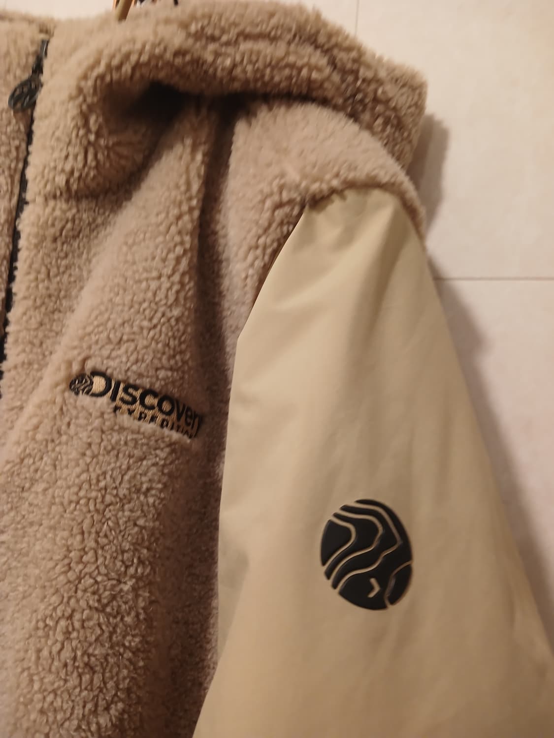 디스커버리 정품 남성 뽀글이 패딩 95 사이즈 상품이미지9