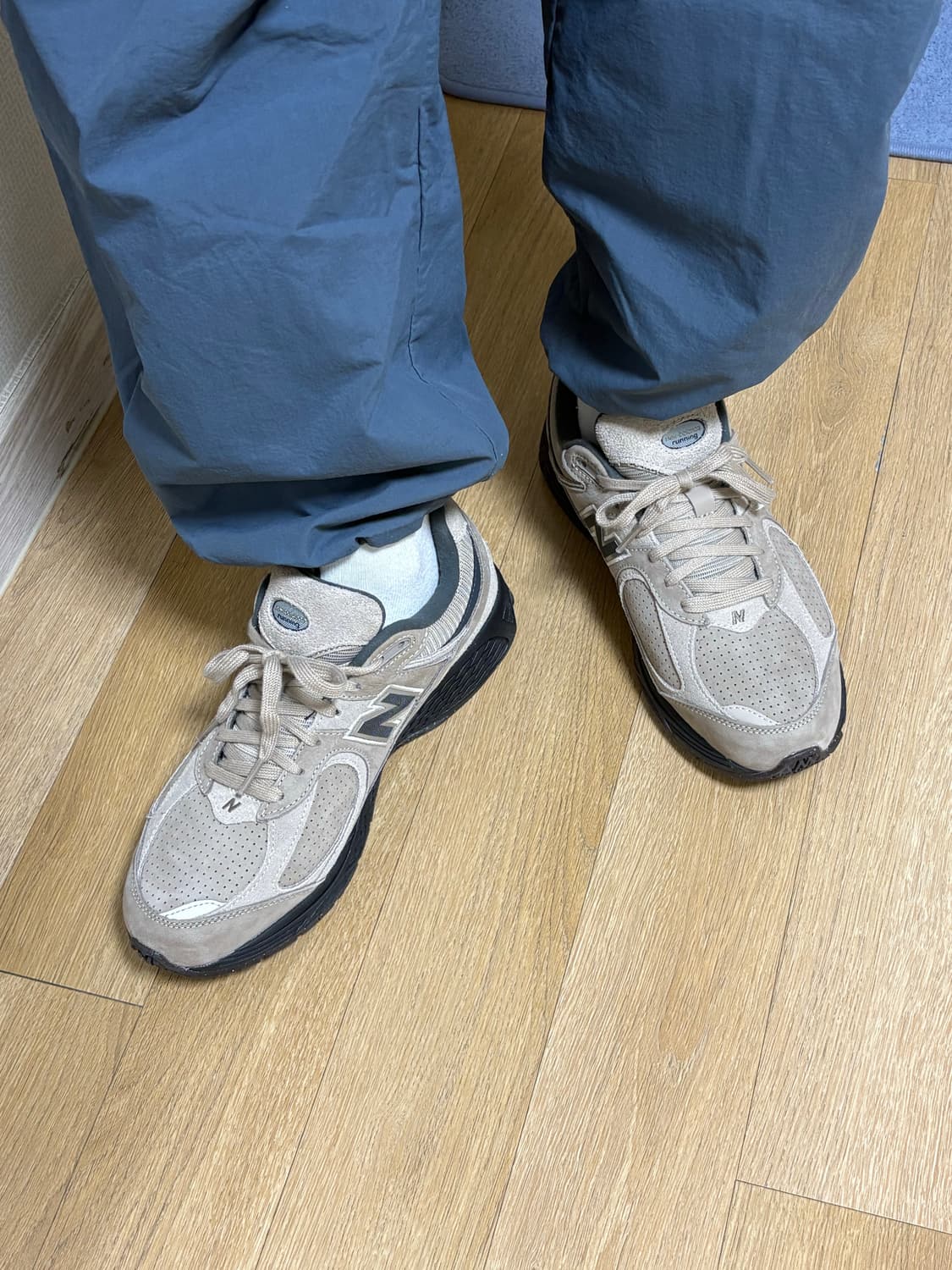 (265)뉴발란스 2002R 베이지 드리프트우드 블랙탑 새상품 992 상품이미지9