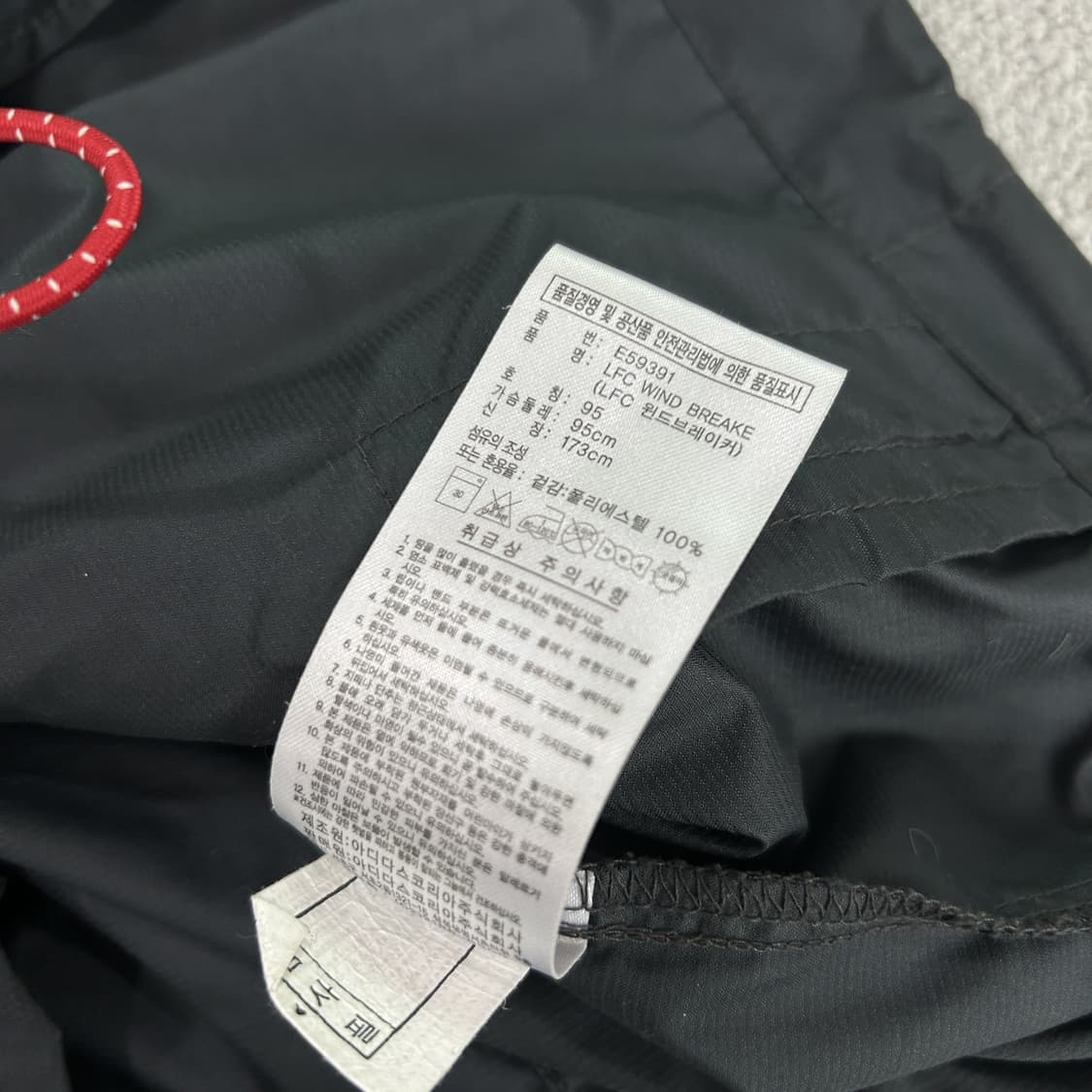 아디다스 리버풀 바람막이 블랙 m 상품이미지3