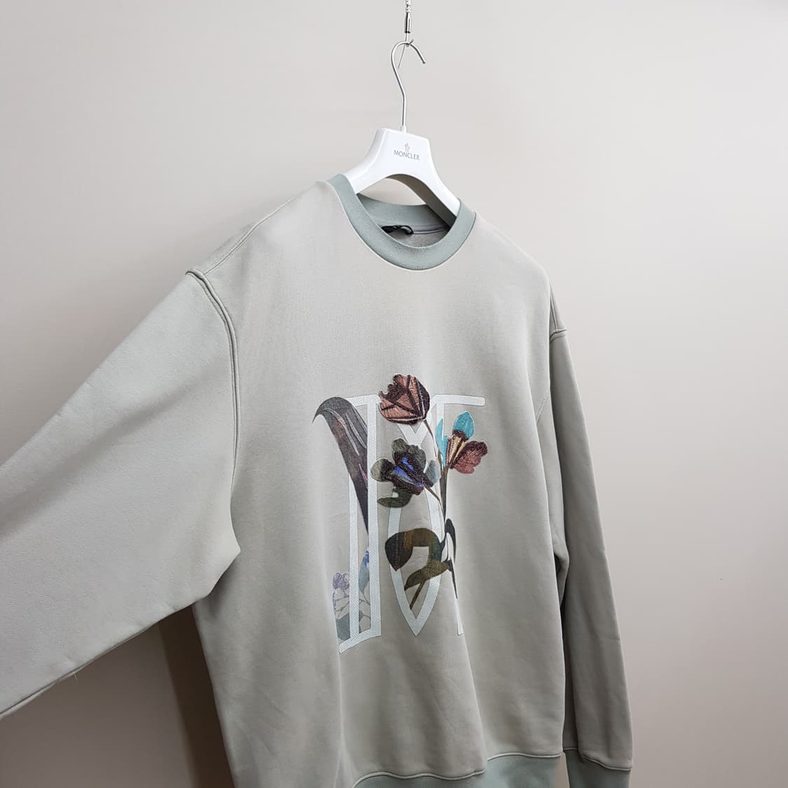 한섬 타임 TIME 2022 플라워 프린트 스웻셔츠 110사이즈 상품이미지4