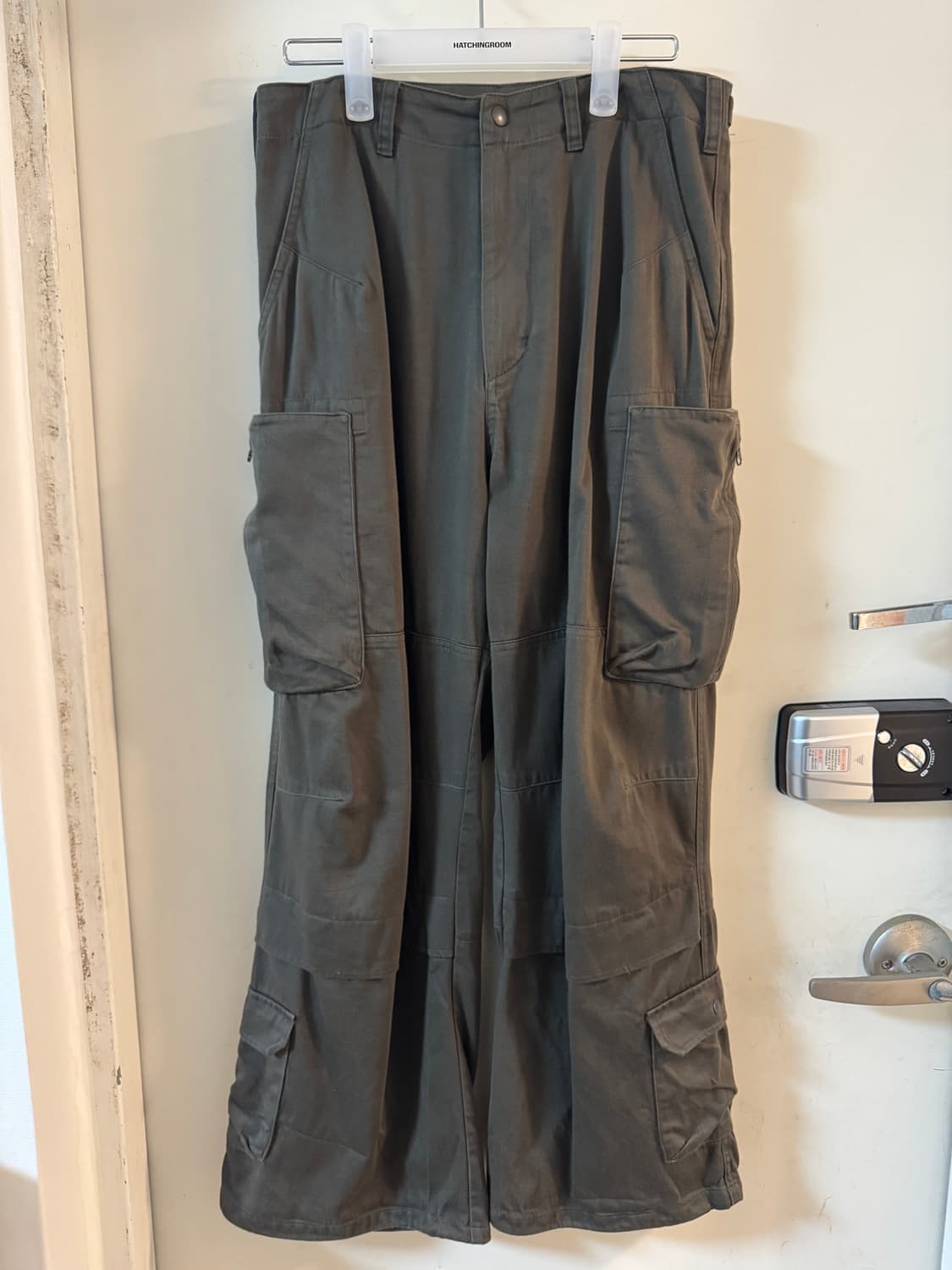 해칭룸 Zip Cargo Work Pants Dark Khaki 상품이미지1