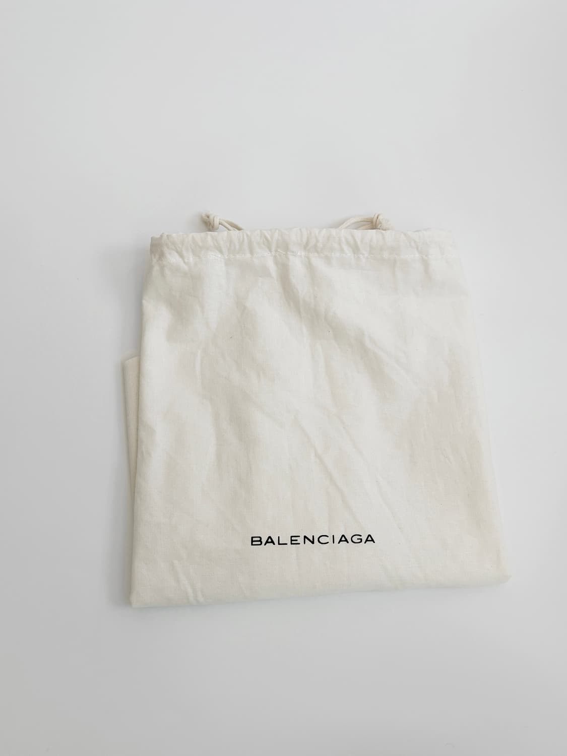 발렌시아가 클래식 시티백 미듐 판매합니다. 상품이미지9