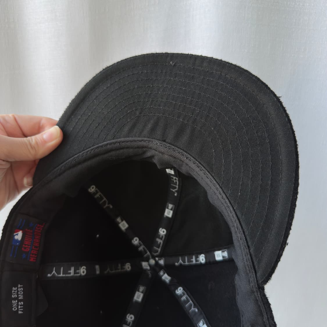 뉴에라 뉴욕 양키스 골드 로고 울혼방 스냅백 블랙 OS 상품이미지9