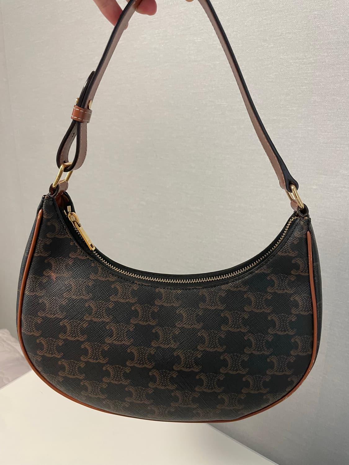 셀린 트리옹페 아바백 상품이미지2