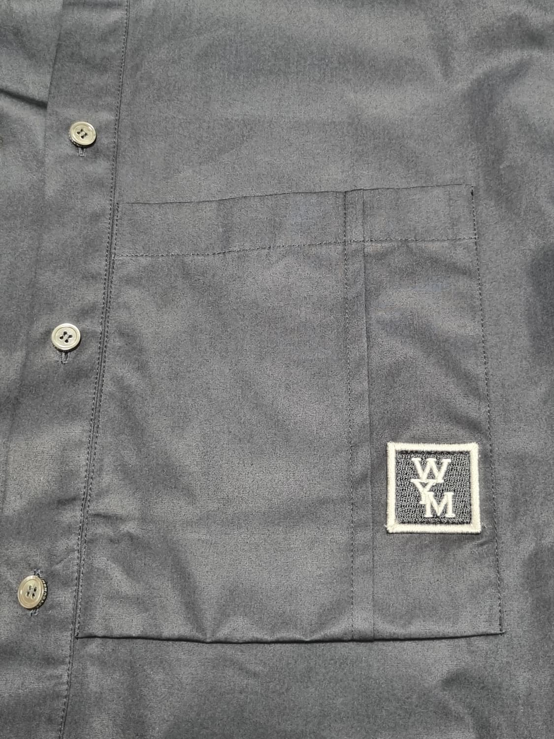 우영미 백로고 셔츠 상품이미지4