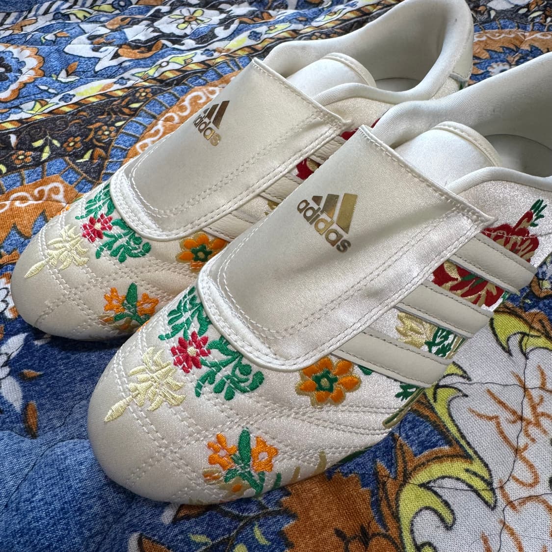 Adidas 아디다스 태권도 에크루 크림 새틴 플라워 자수 스니커즈 슈즈 상품이미지8