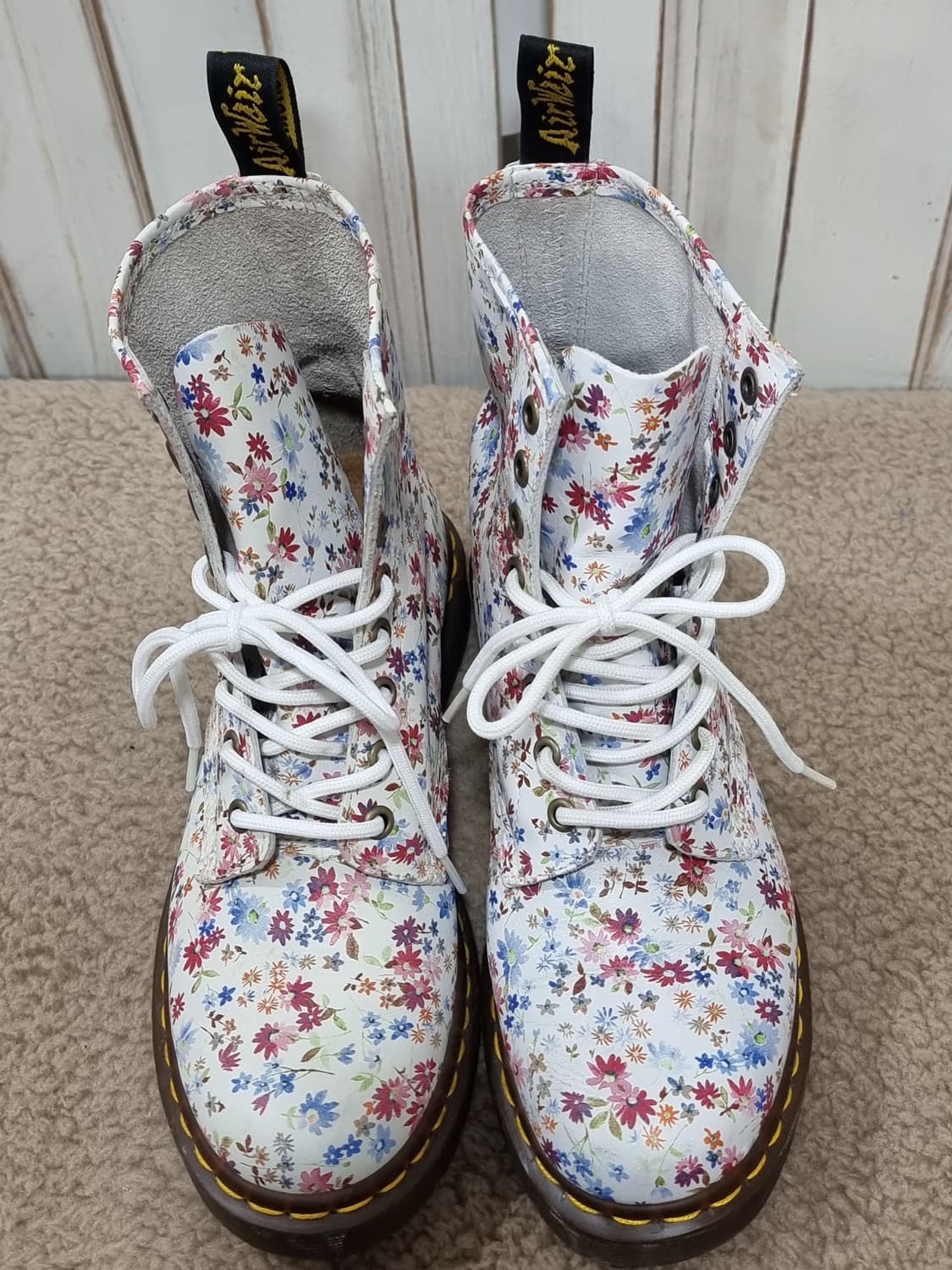 닥터마틴 플라워 8홀 워커 (C866 상품이미지3