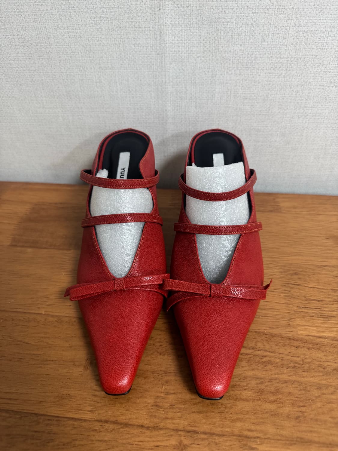 율이에 YUUL YIE 레드 리본 뮬 스틸레토 새상품 상품이미지2