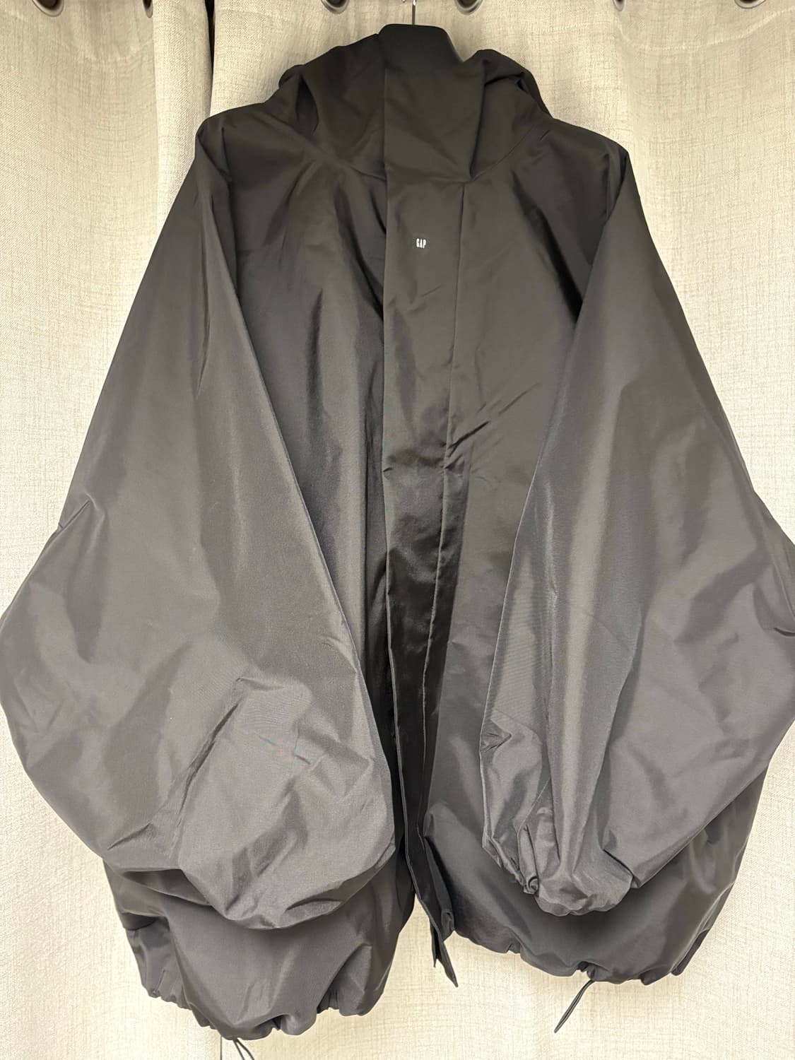 YZY Gap Balenciaga T-cut parka Black 상품이미지1