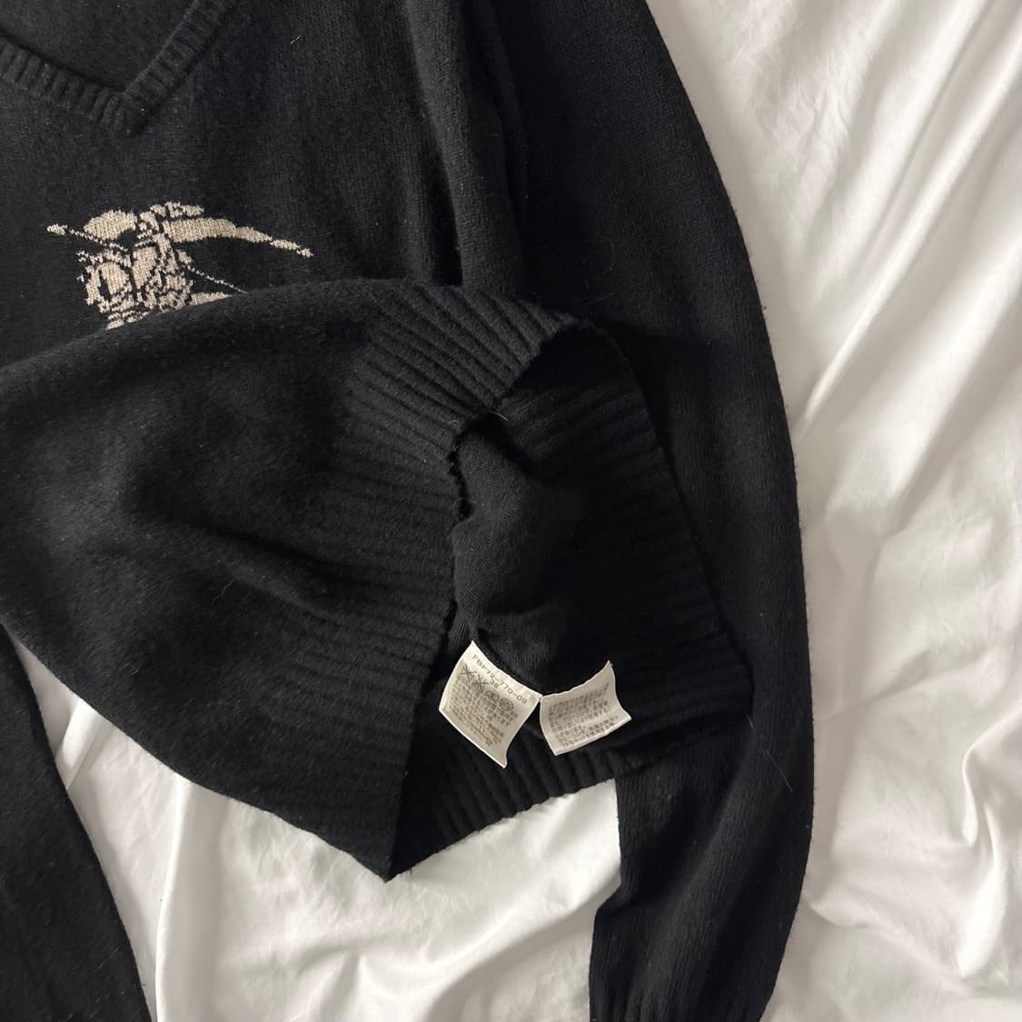 버버리 블루라벨 브이넥 니트 상품이미지3