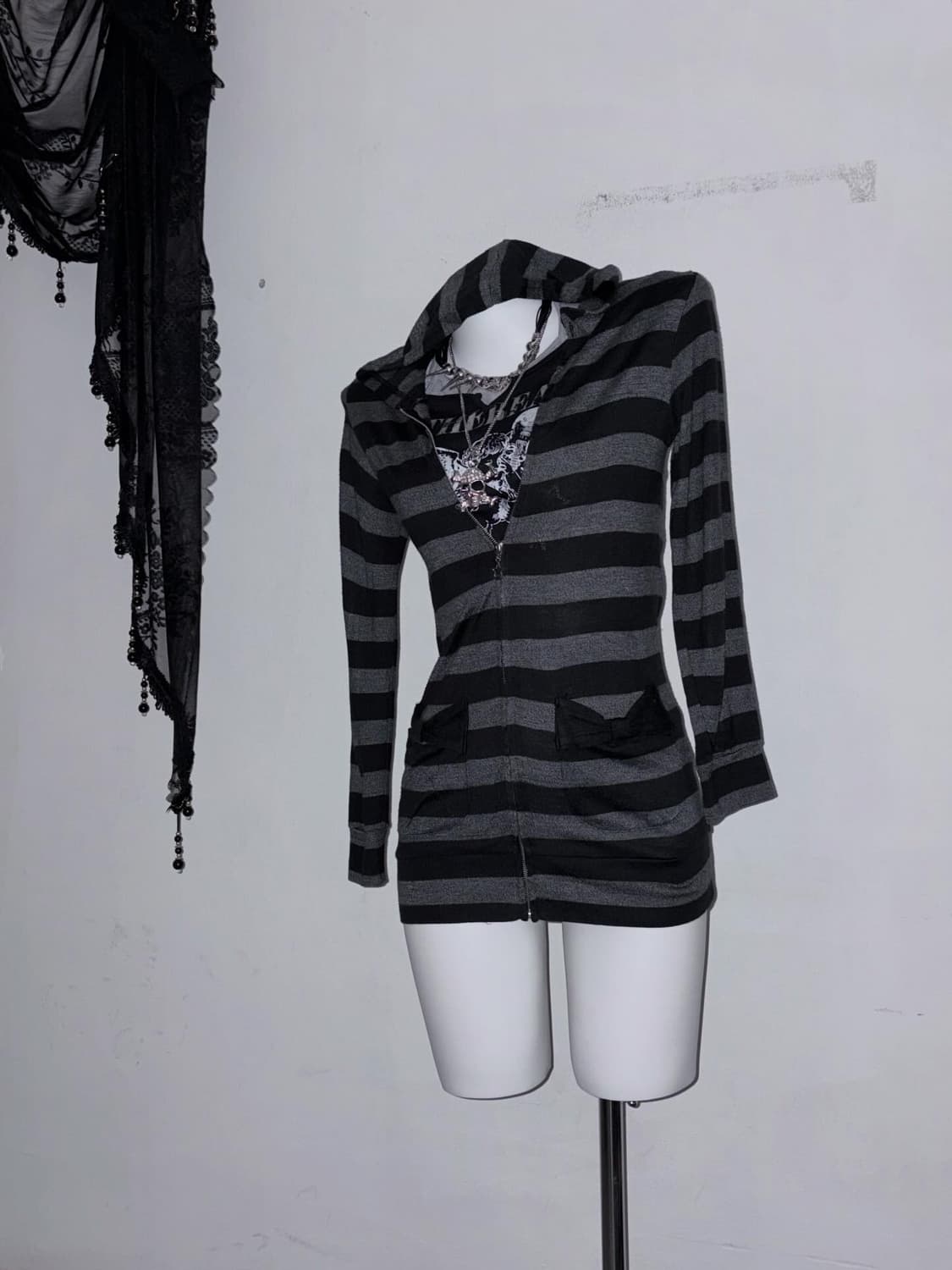 그레이 무채색 빅 스트라이프 원피스 후드집업 너드 도쿄 펑크 00s  상품이미지1