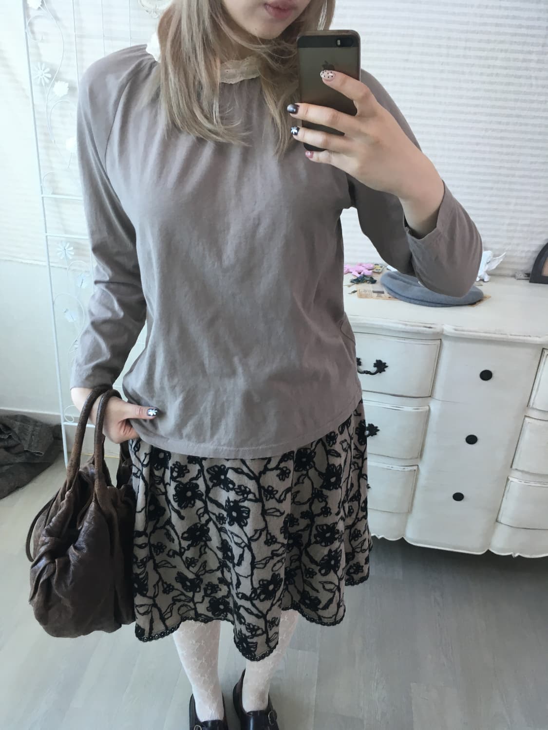 사만사모스투 코코아 모리 레이스 티셔츠 상품이미지5