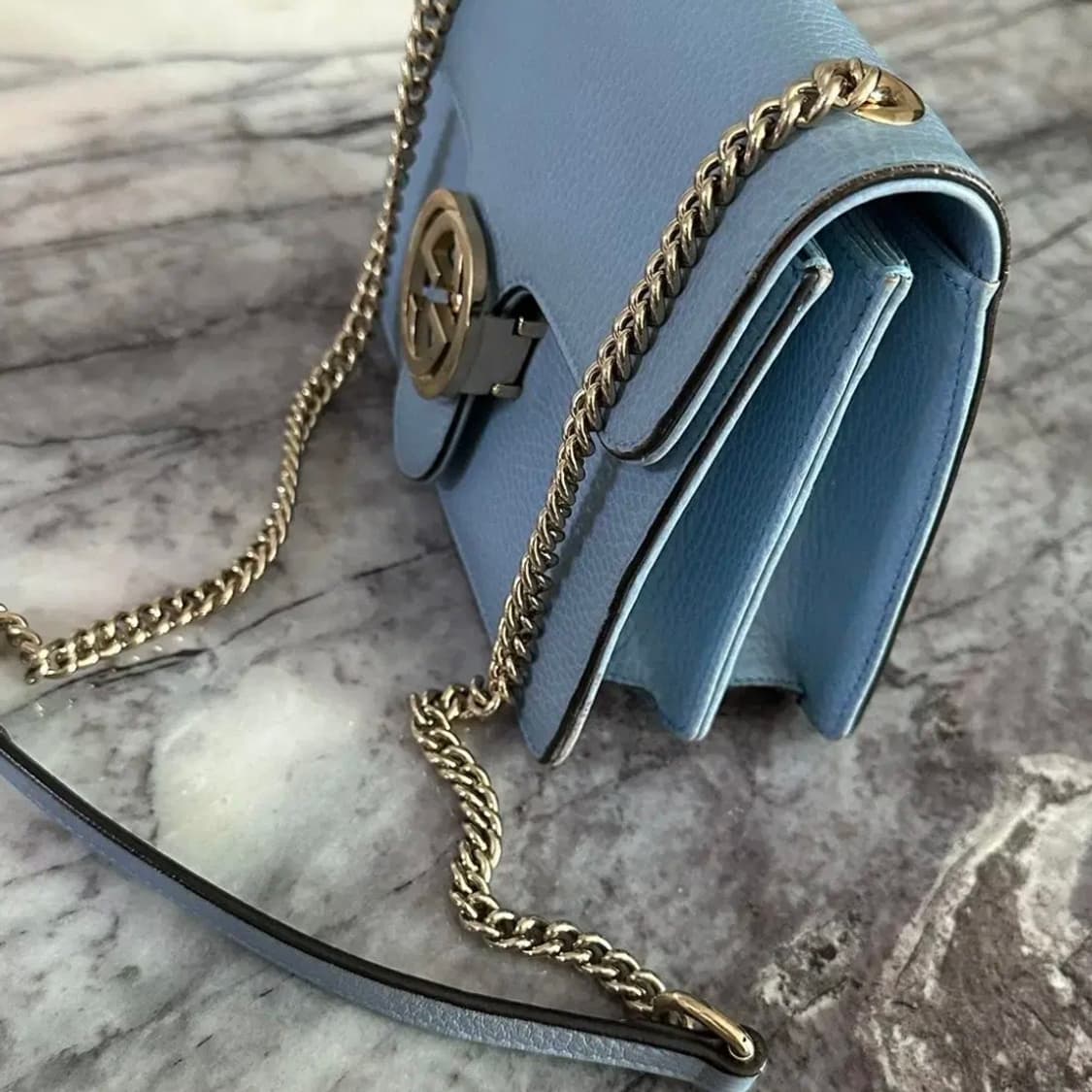 구찌 인터로킹 숄더백 (Sky Blue) 상품이미지5