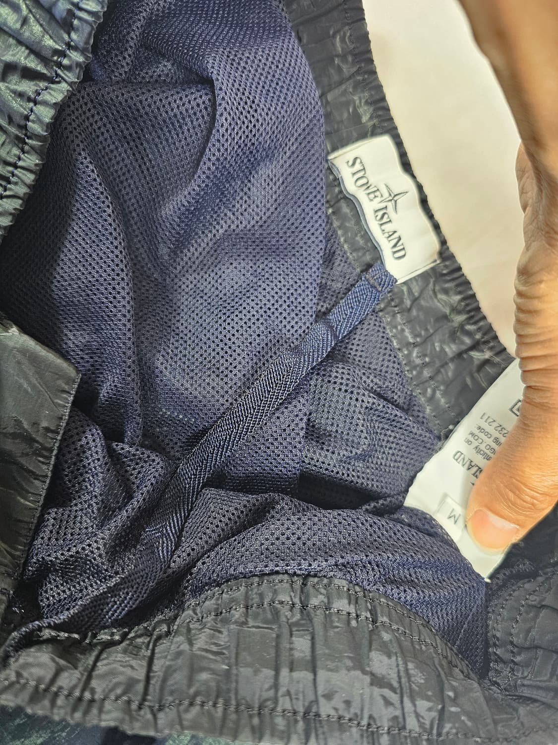 스톤아일랜드나일론메탈쇼츠 상품이미지3