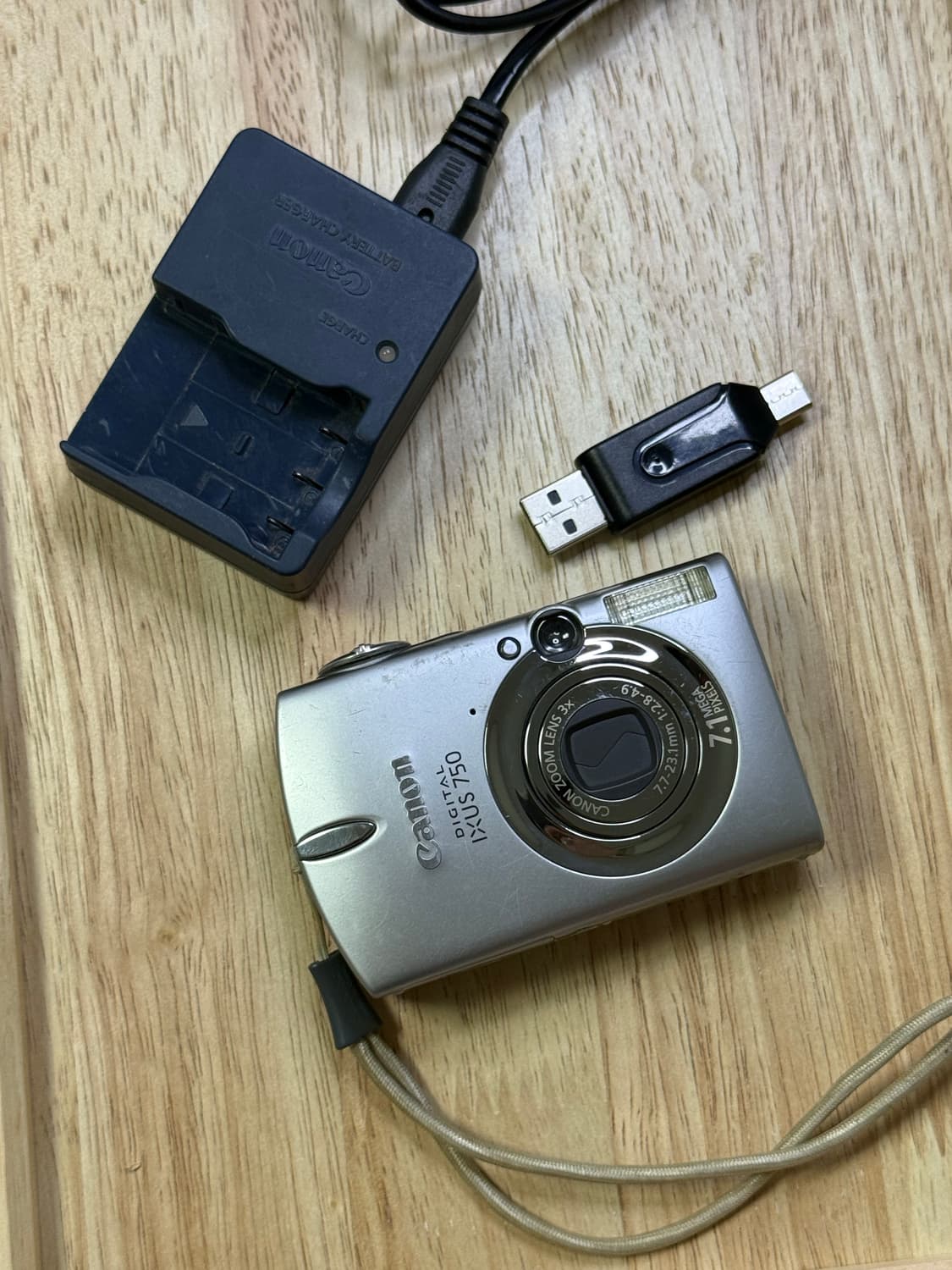 캐논 ixus 750 아일릿 원희 디카 canon 익서스 750 상품이미지1