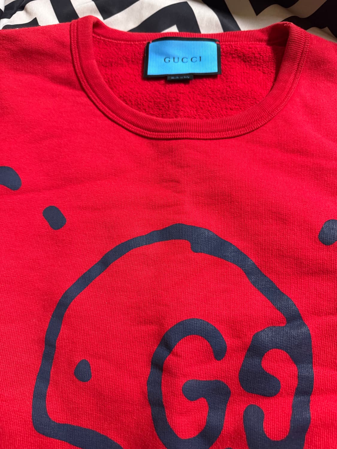 구찌(Gucci)  고스트 프린트 맨투맨m 상품이미지3