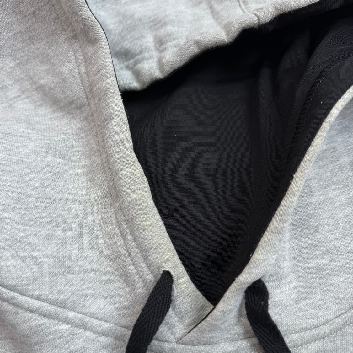 아디다스 올드스쿨 빅로고 오버핏 후드티  [Price] 35,000  [ 상품이미지4