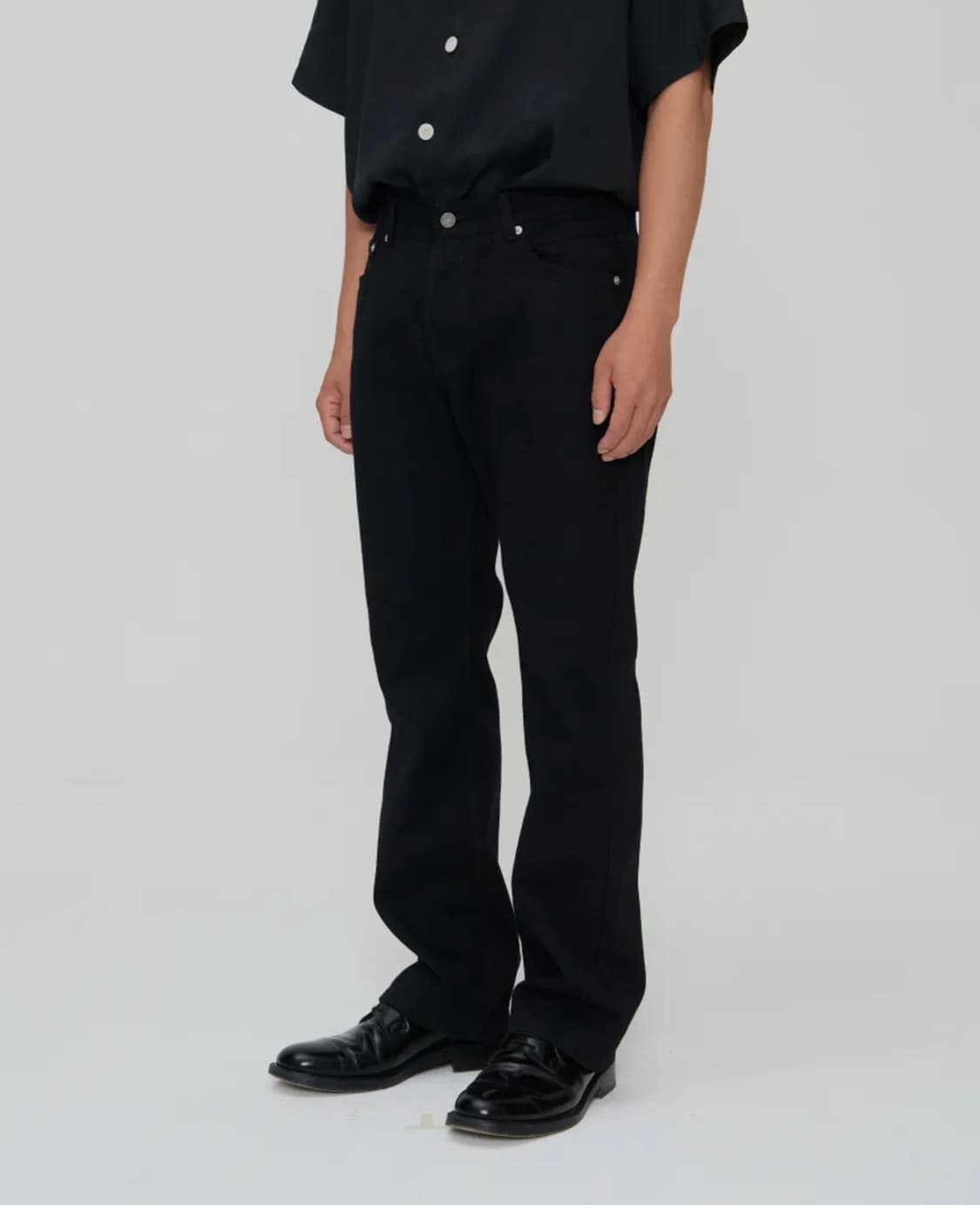 쿤타치 플레어핏 블랙 데님 상품이미지1