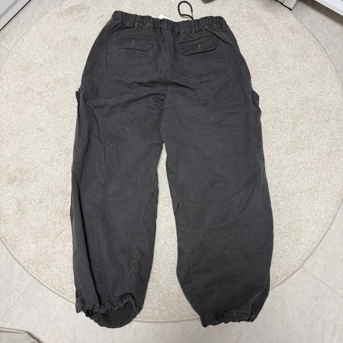 (새제품) 인더스트 워시드 멀티포켓 카고 와이드팬츠 L사이즈 차콜 컬러  상품이미지2