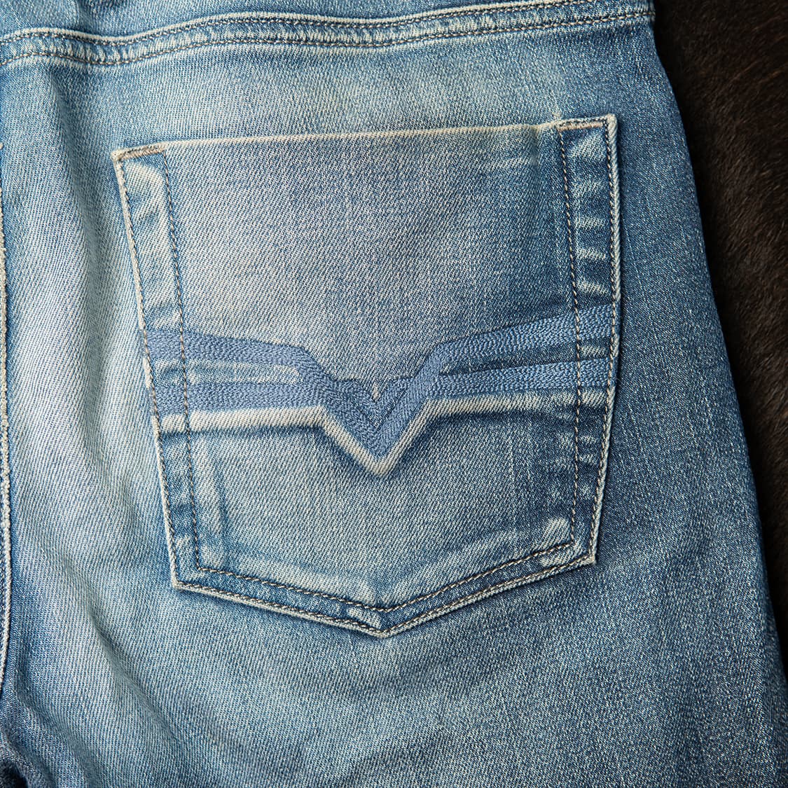 [31] 디젤 자티니 0882V 스트레치 부츠컷 데님팬츠  상품이미지4