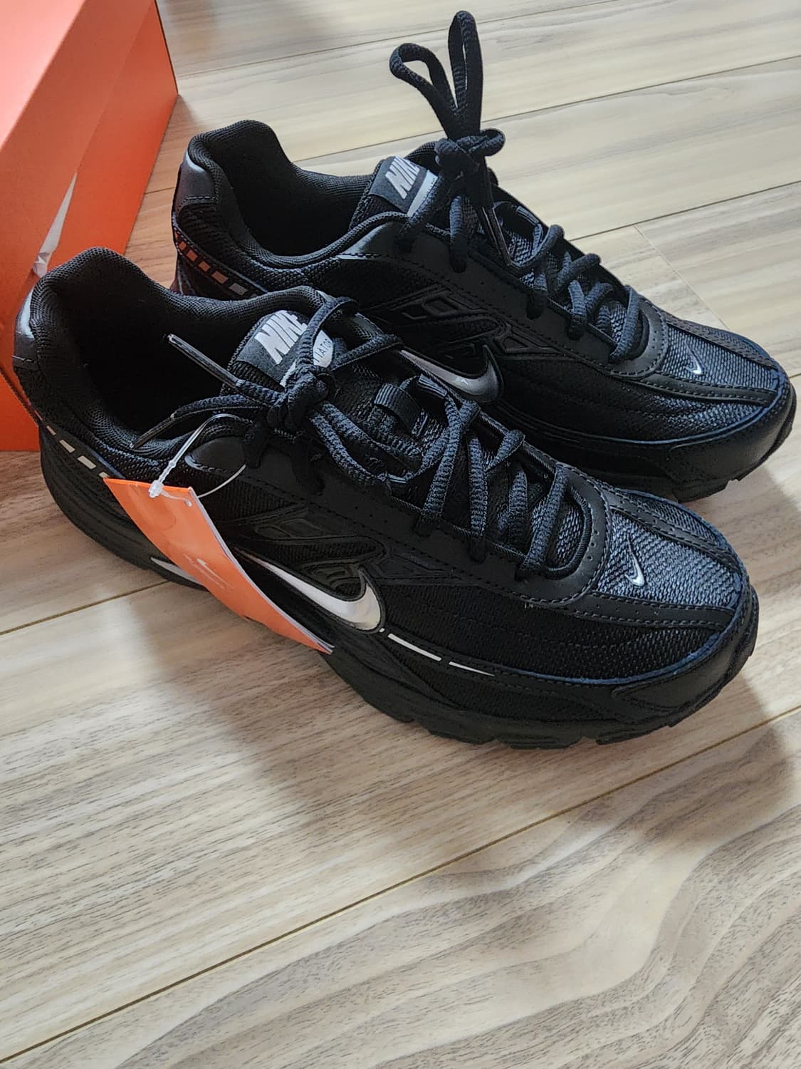 나이키이니시에이터블랙운동화신발275 상품이미지1