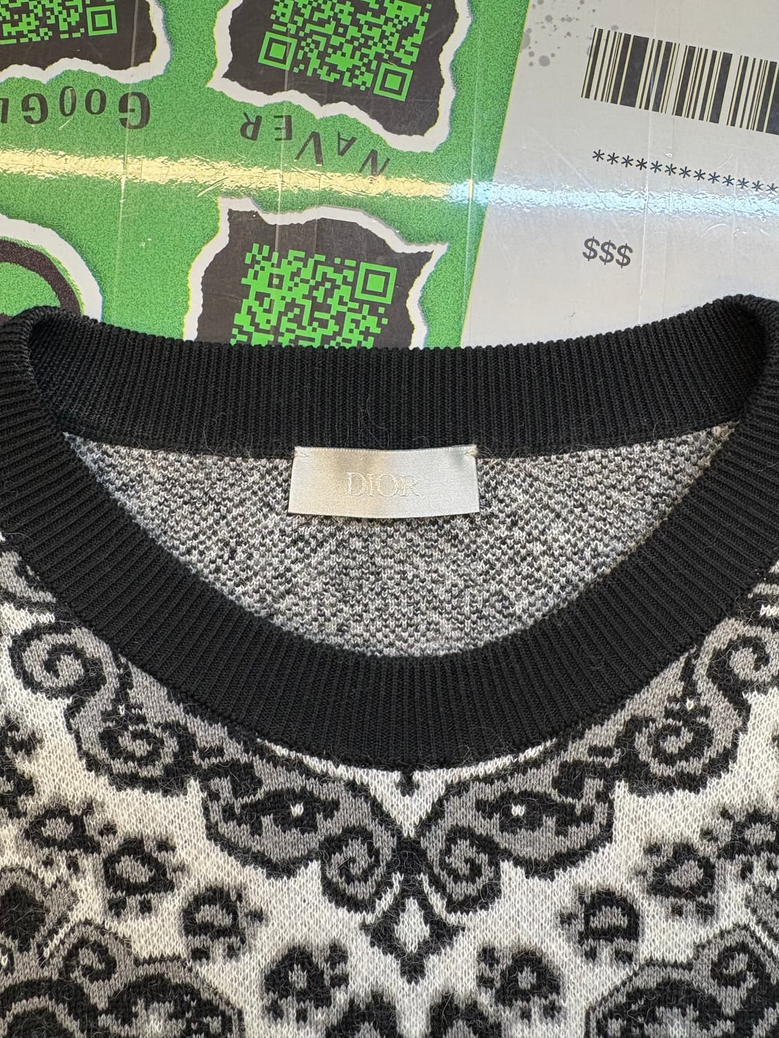디올 자카드 패턴 니트 상품이미지3