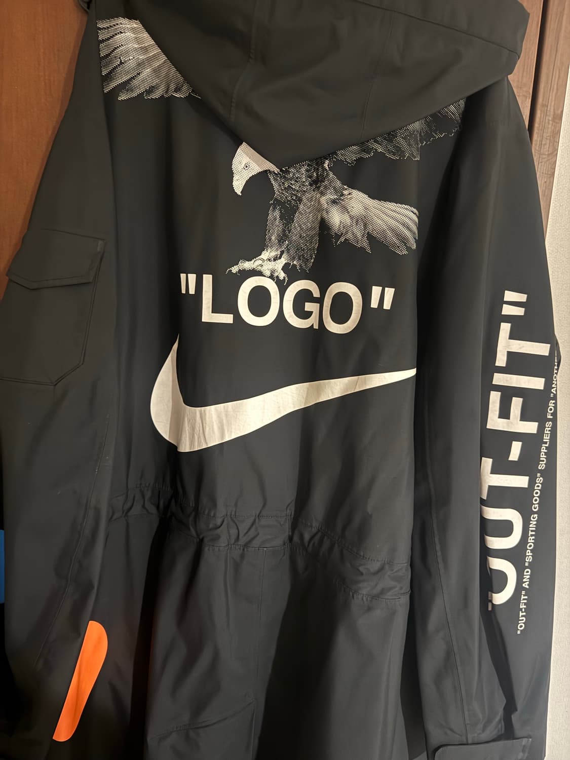 오프화이트 x 나이키랩 풋볼 롱자켓 상품이미지3