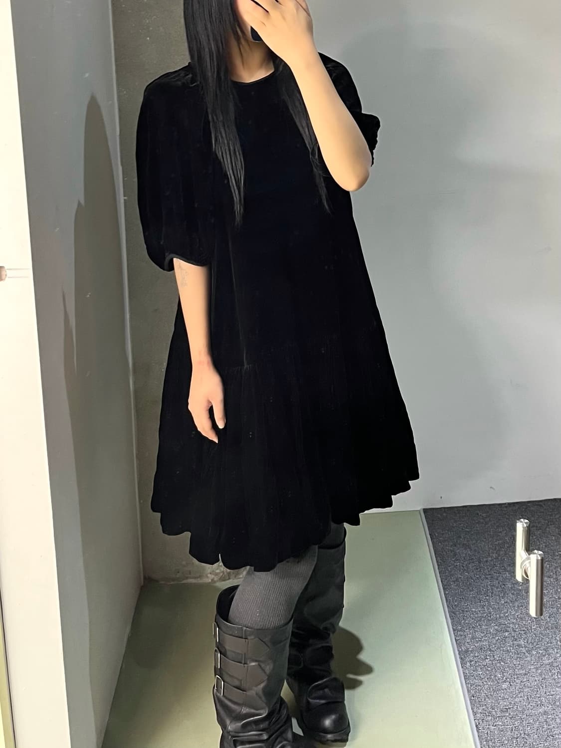 세실리아 반센 20s/s 벨벳 알렉사 드레스 상품이미지2