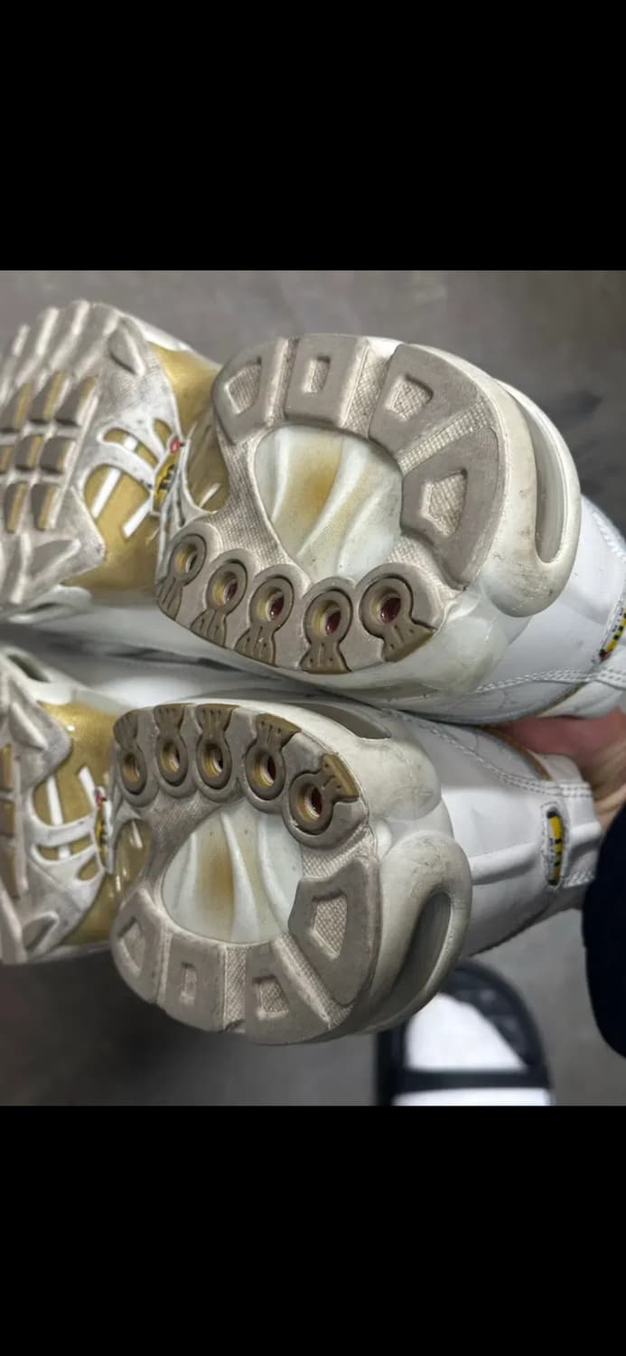 나이키 에어맥스 플러스 TNPO 팬텀 메탈릭 골드 상품이미지4