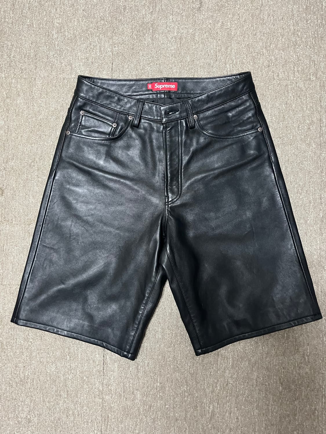 슈프림 25 ss 레더 배기 쇼츠 30size 상품이미지1
