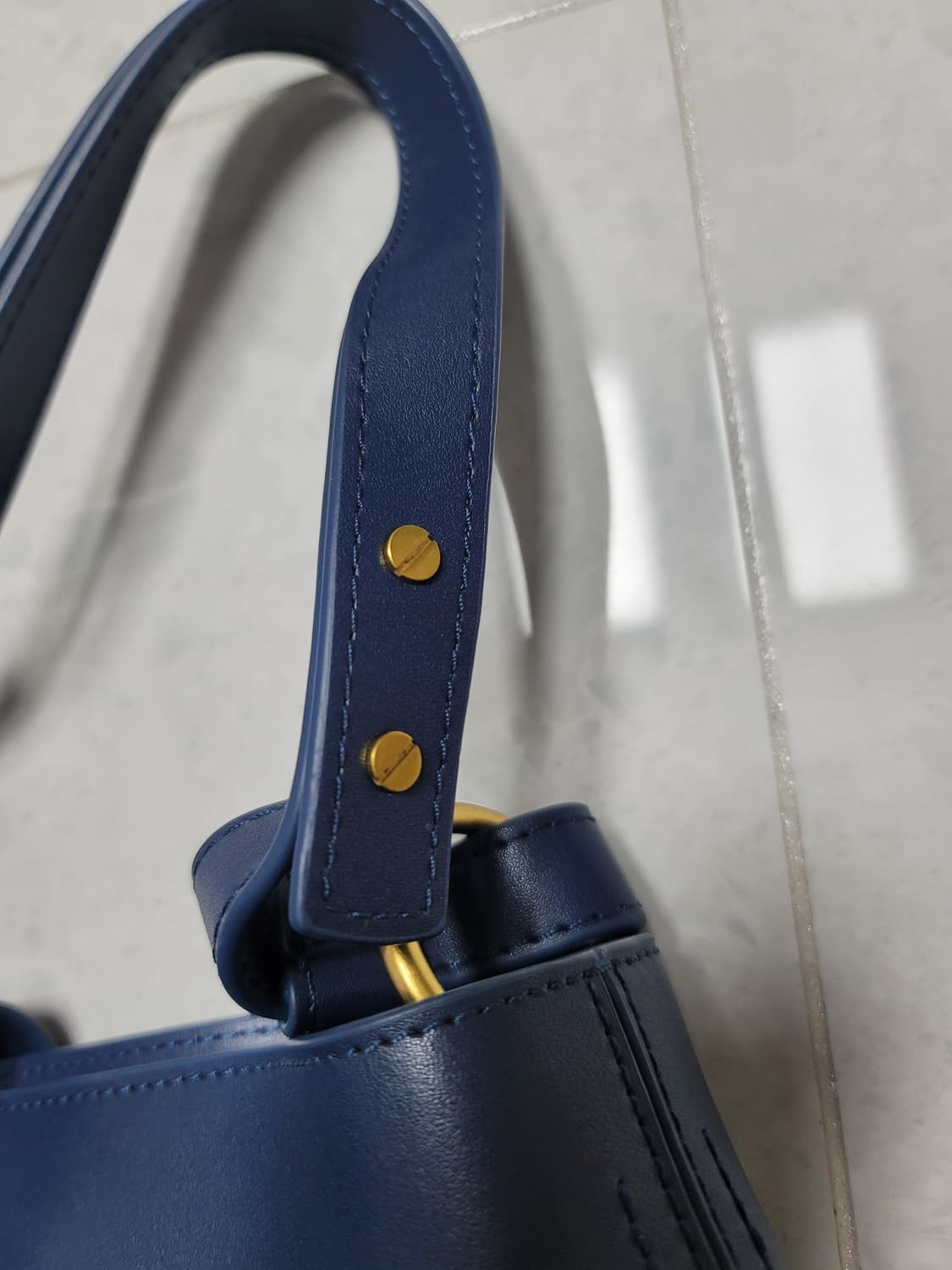 토리버치 버킷백 복조리 거의새것

미사용 보관 상품이미지4