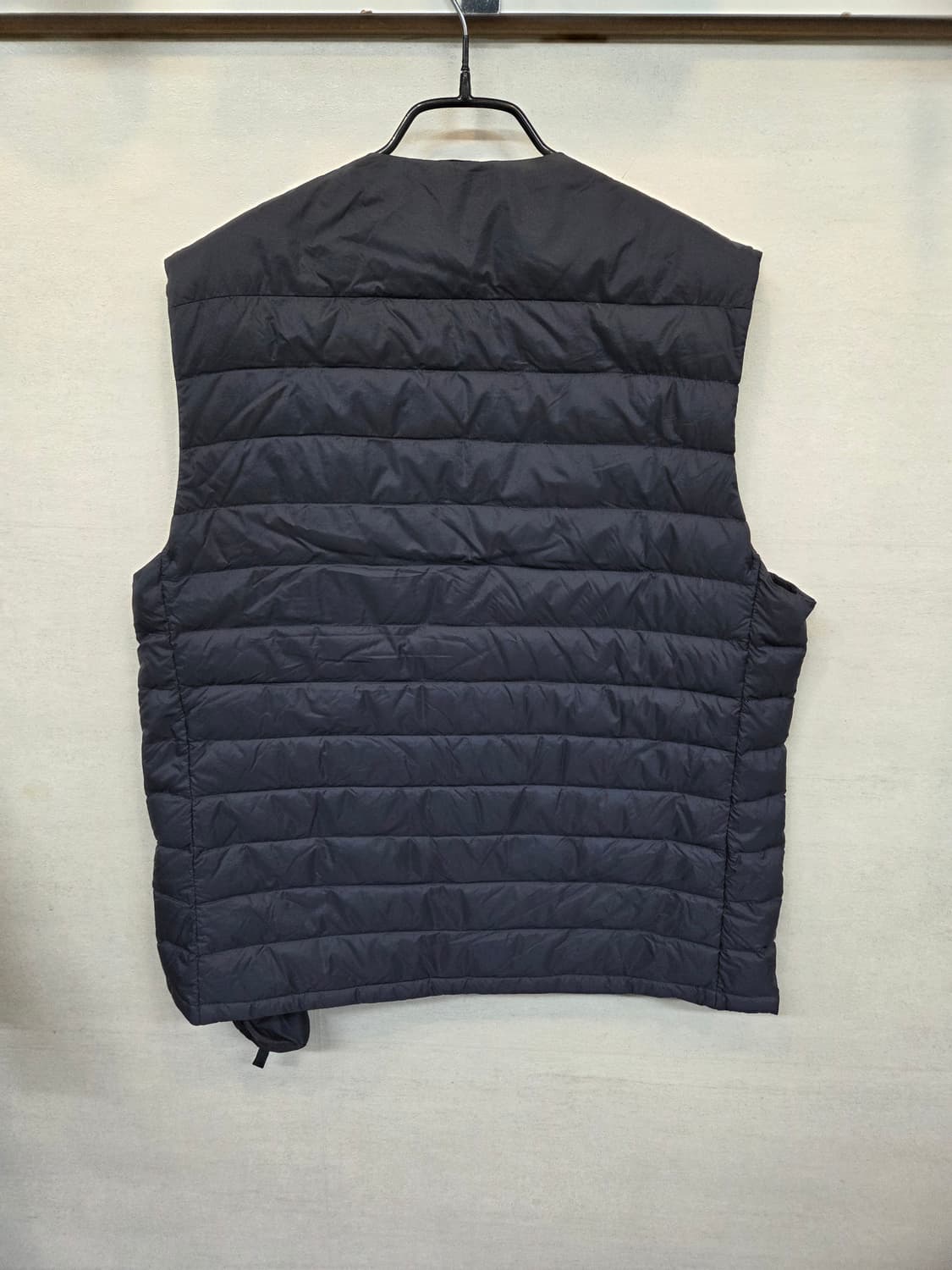 유니클로 울트라라이트다운 경량패딩 조끼 xl 다크네이비  상품이미지2